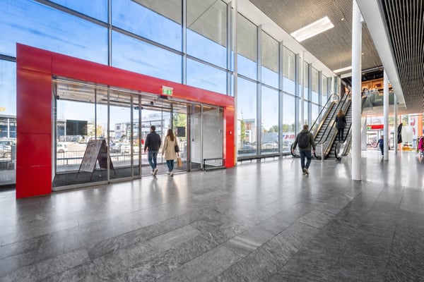 Retail im grossen Format – 2’700 m² in Dietlikon 4