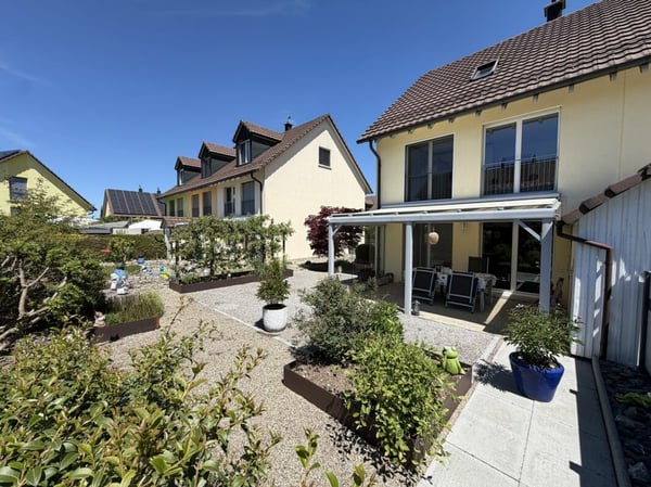 Idyllisches Familienwohnen im Grünen: Gepflegtes 5.5-Zimmer-Eck-Reihenhaus 3