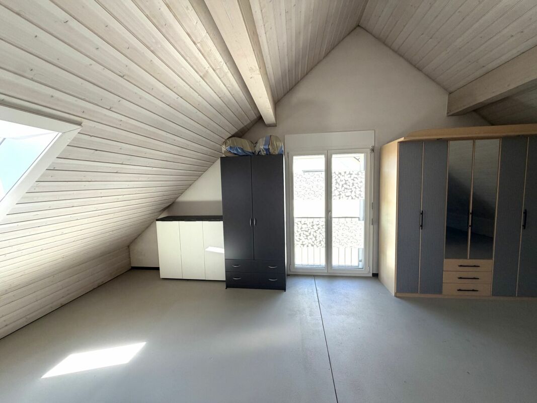Idyllisches Familienwohnen im Grünen: Gepflegtes 5.5-Zimmer-Eck-Reihenhaus