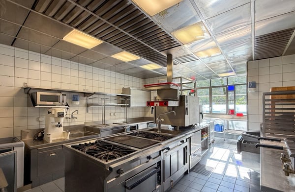 Belpstrasse 51, top ausgerüstetes Restaurant zu vermieten 6
