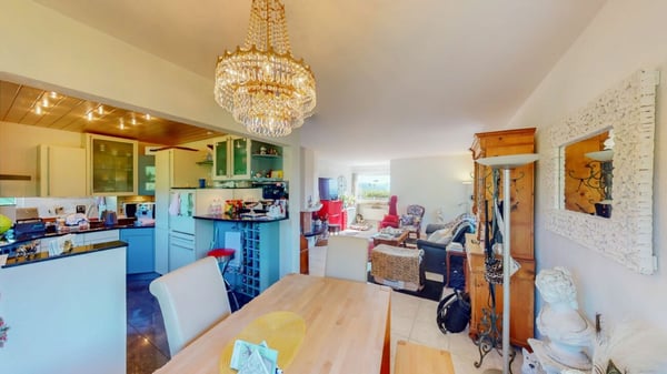 5½ Zimmer, grosser Garten, viel Ruhe und Blick auf's 