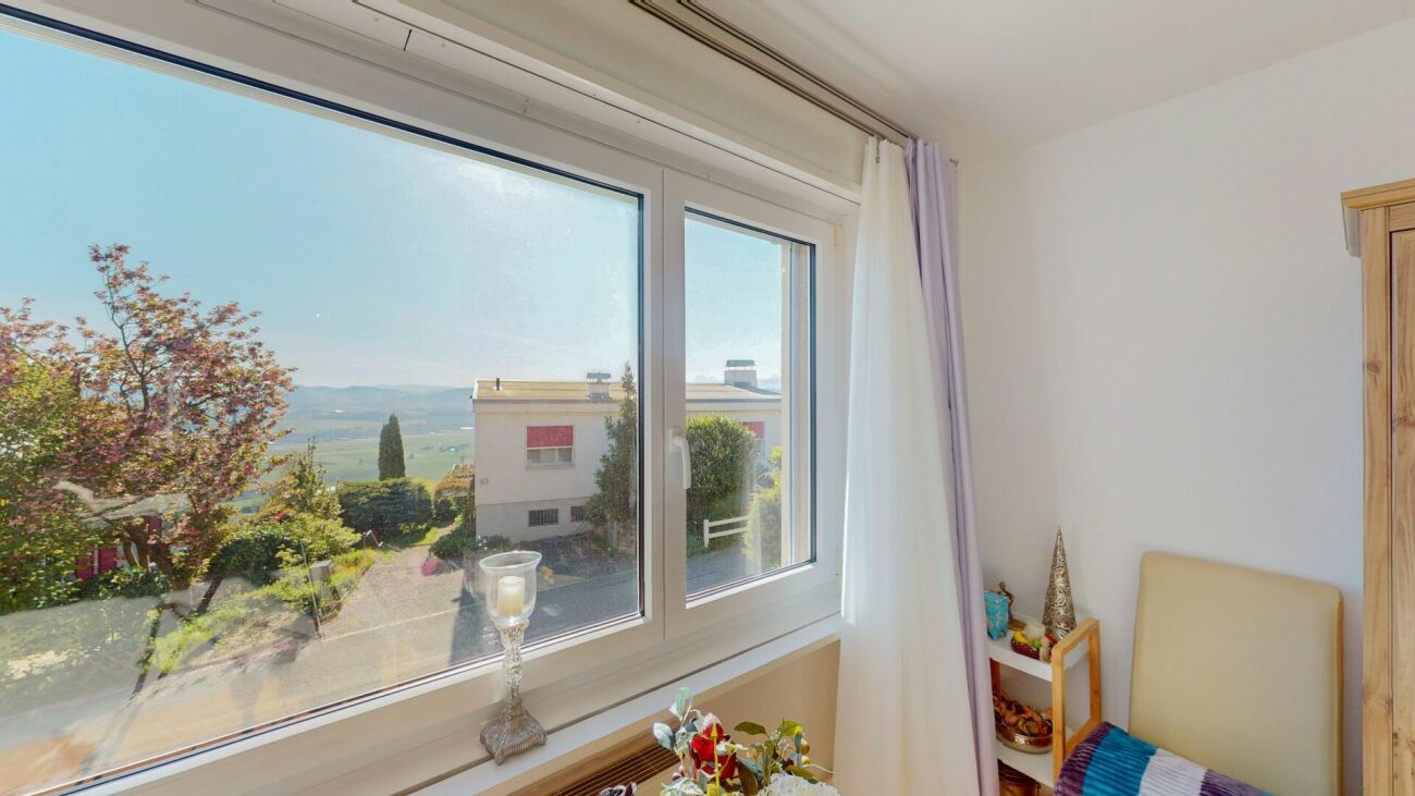 5½ Zimmer, grosser Garten, viel Ruhe und Blick auf's 