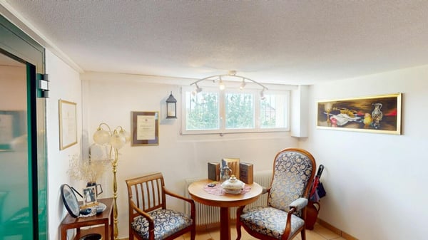 Einfamilienhaus mit grossem Garten und Alpensicht 3