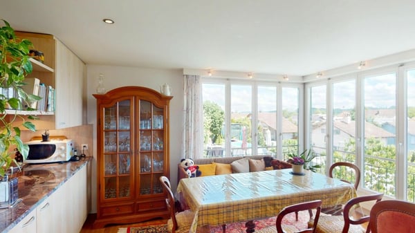Einfamilienhaus mit grossem Garten und Alpensicht 7
