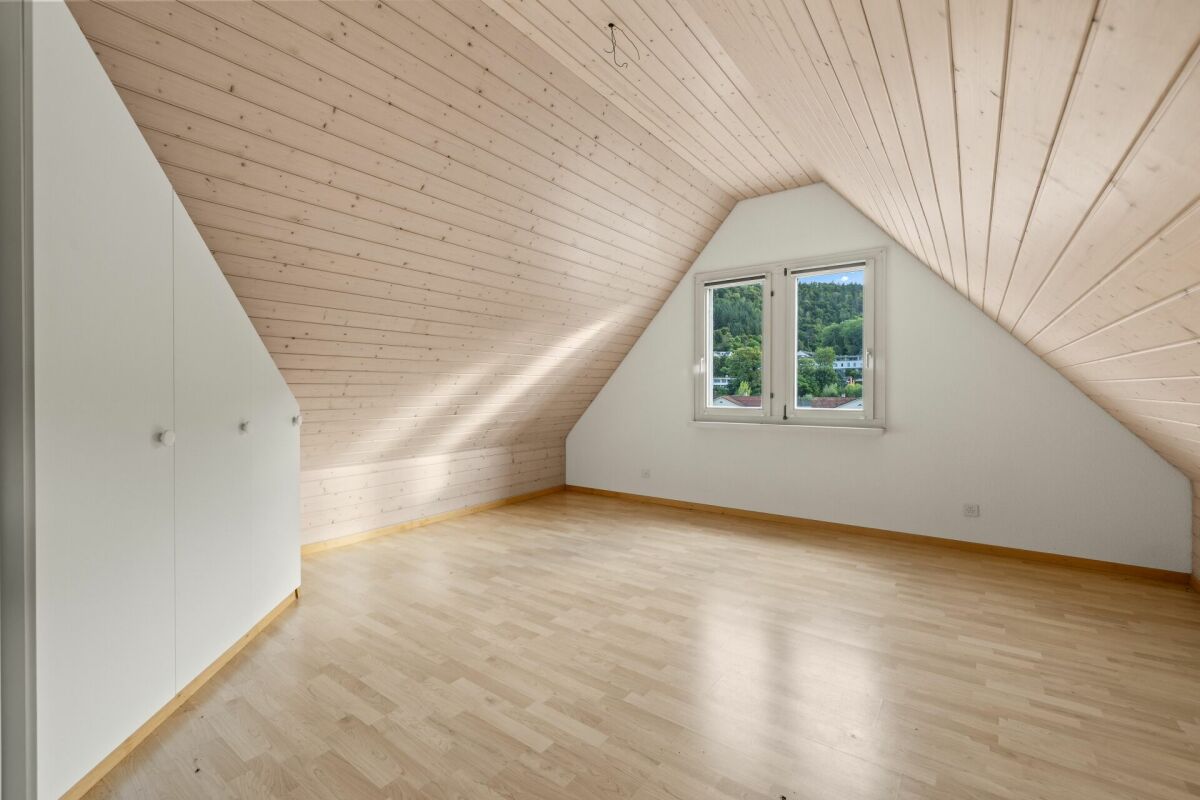 Casa a doppia famiglia in posizione centrale a Liestal.