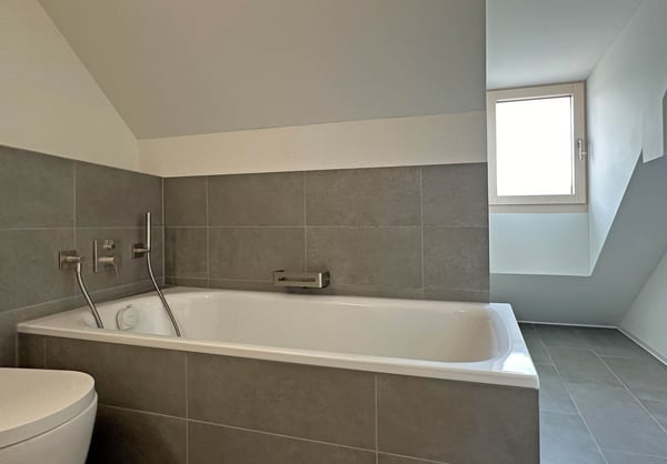 STABHOF -> TOP ATTIKAWOHNUNG IM HERZEN VON LIESTAL 8