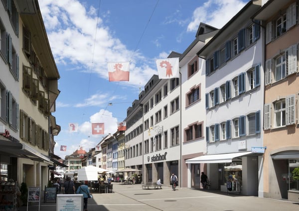 STABHOF -> TOP ATTIKAWOHNUNG IM HERZEN VON LIESTAL