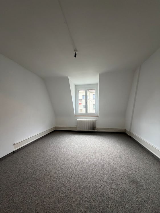Charmante 3.0-Zimmer Altbauwohnung - Befristet bis 31.03.2027 - 6