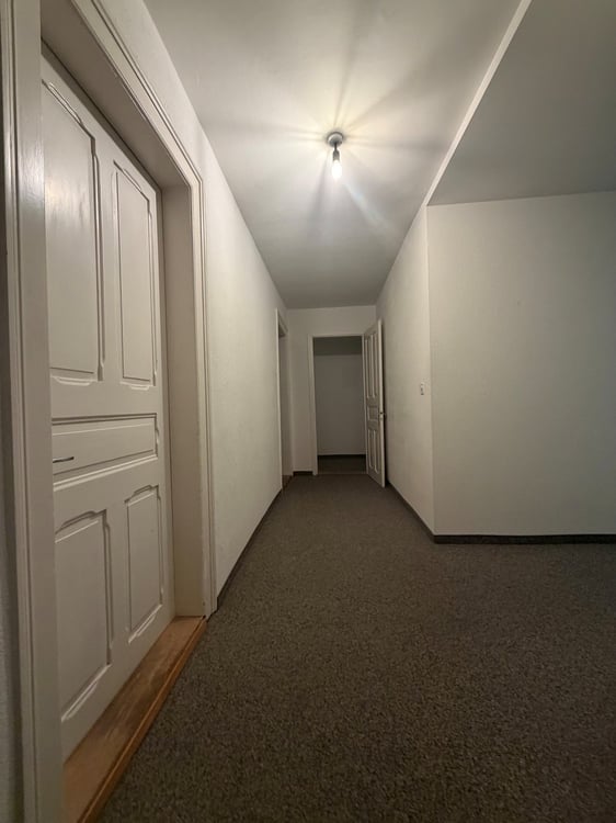 Charmante 3.0-Zimmer Altbauwohnung - Befristet bis 31.03.2027 - 2