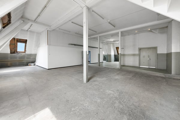 IM KUBIK ENTSTEHEN GESCHICHTEN - Büroräumlichkeiten nach Umbau zu Vermieten 6