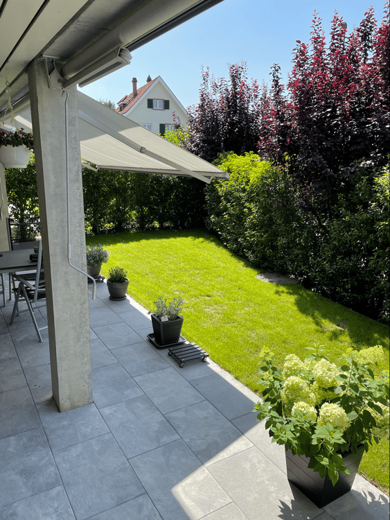 Grosszügige 1.5-Zimmer-Wohnung bzw. 4.5-Zimmer-Wohnung mit eigenem Garten 2