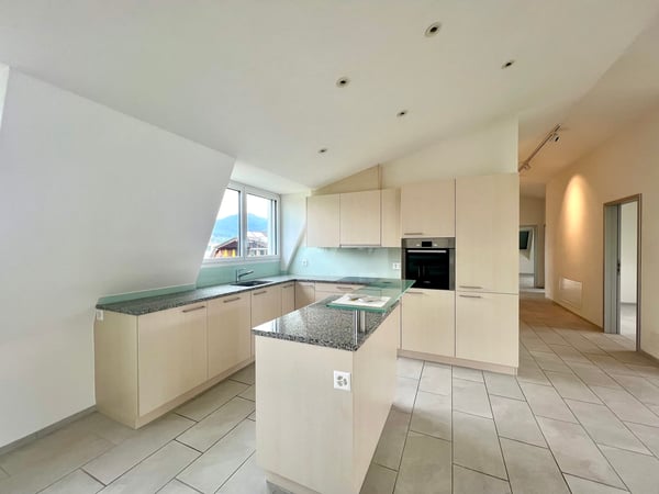 Modern und mit dem Lift direkt in die Wohnung 4