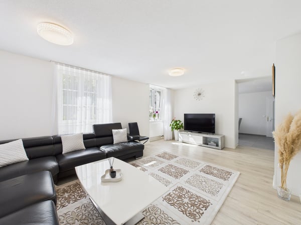 Gross, renoviert und zentral 2