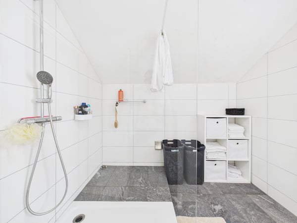 Gross, renoviert und zentral 9