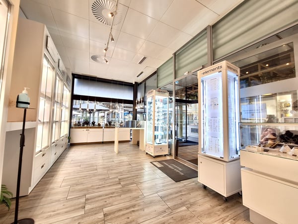 Juweliergeschäft im Stadtzentrum 1