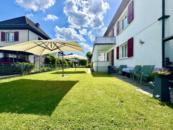 Grosszügig an ruhiger Lage mit grosser Terrasse! 8
