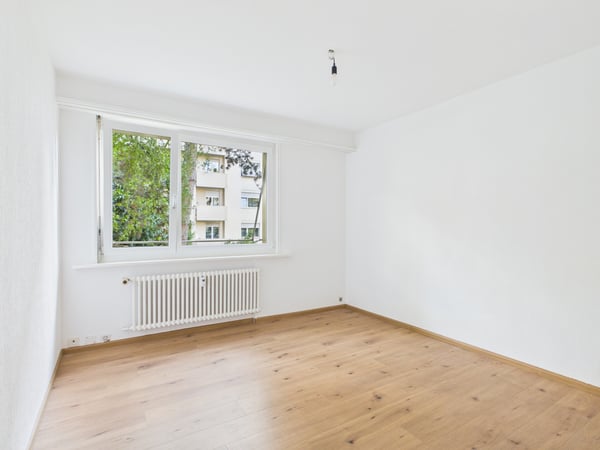 Familienfreundlich nahe Birs und St. Jakob mit Lift 7