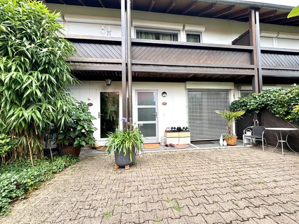 Familienfreundich und grosszügig mit Garten und Tiefgarage 10