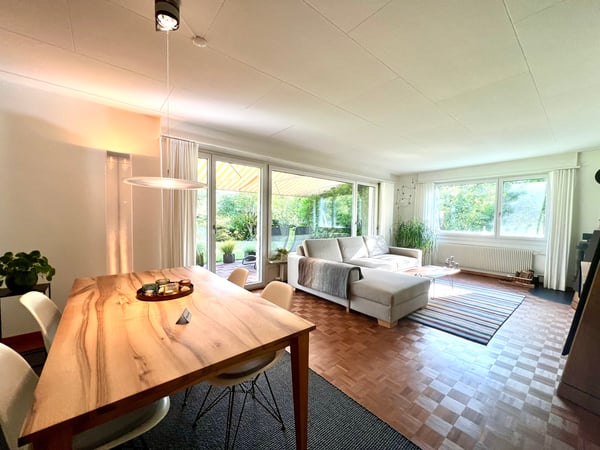Ruhige Lage mit grossem Garten 6