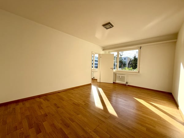 Zentral und hell, mit Lift und Balkon 4