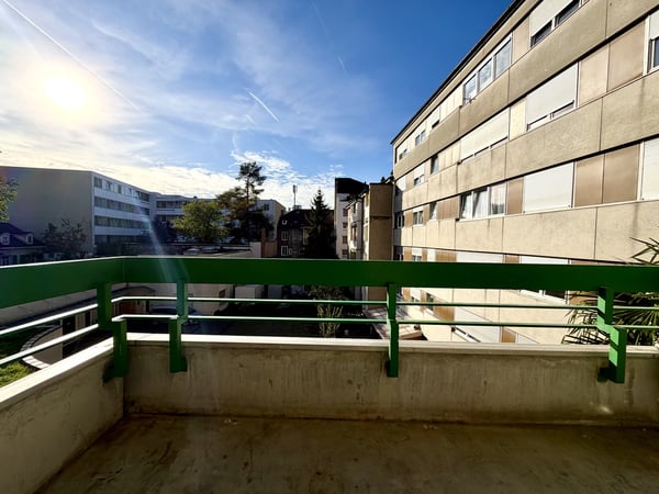 Zentral und hell, mit Lift und Balkon 3