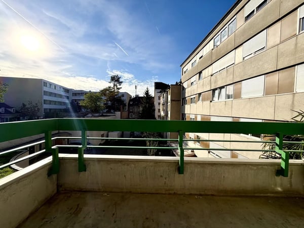 Helle 2.5-Zimmer-Wohnung mit Balkon und Lift in Basel kaufen 4