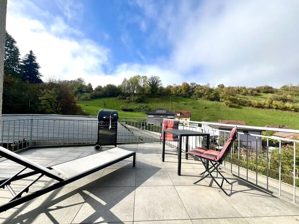 2.5-Zimmer-Maisonette mit Balkon und Blick ins Grüne in Buus 5