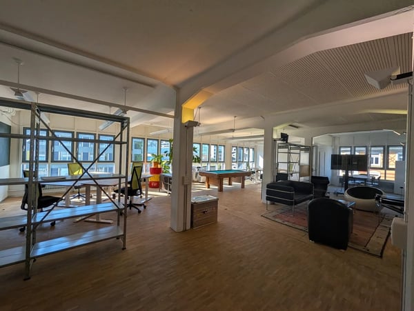 Helle Bürofläche mit 165 m² in Zürich-Kreis 5 zu mieten 1