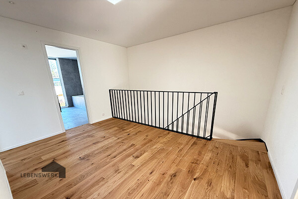 Wo Kinder lachen und Eltern ankommen. Natürlich in Altnau! Reihenmitte 6