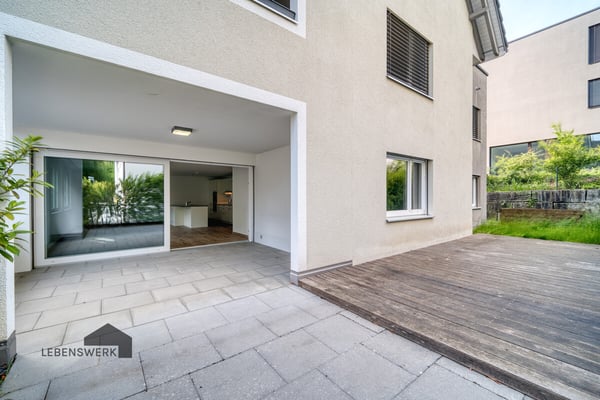 Ankommen, wohlfühlen und das Leben geniessen moderne Gartenwohnung i 8