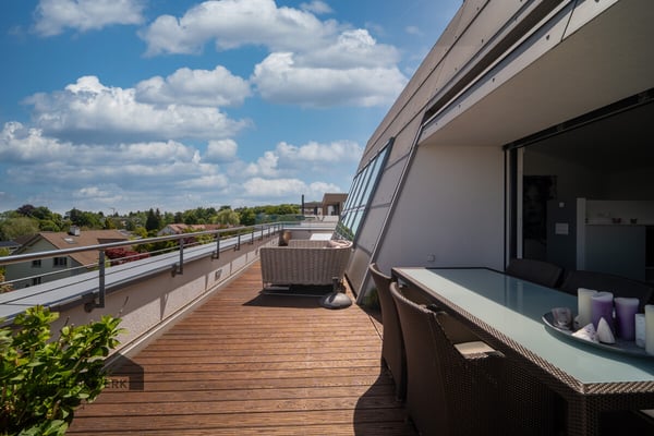 Leben mit Weitblick: Exklusives Einfamilienhaus in privilegierter Aus 5