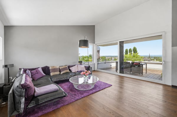 Leben mit Weitblick: Exklusives Einfamilienhaus in privilegierter Aus 4
