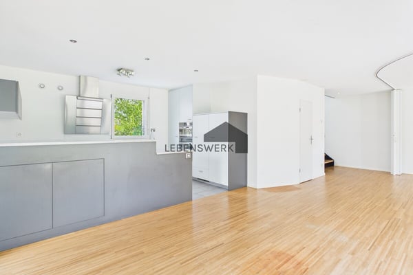 Einfamilienhaus mit Seesicht, Attikaterasse, Garten und Doppelgarage, 2