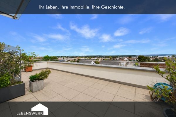 Einfamilienhaus mit Seesicht, Attikaterasse, Garten und Doppelgarage, 1