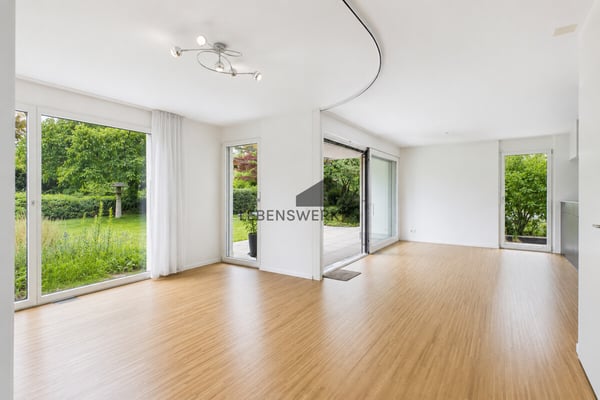 Einfamilienhaus mit Seesicht, Attikaterasse, Garten und Doppelgarage, 3