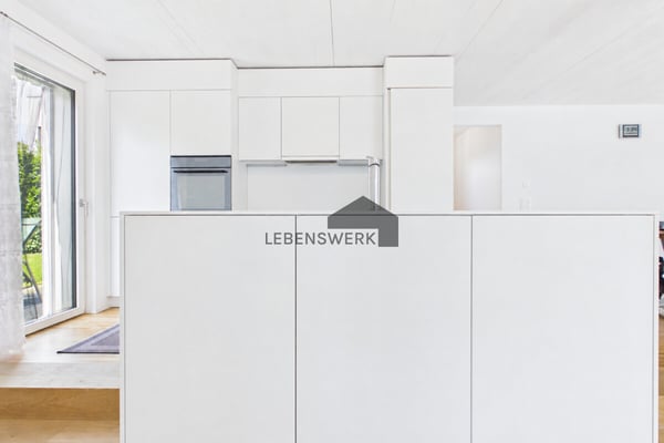 Architektur trifft Natur. Wohnen in ruhiger Gegend des Bezirks Weinfel 3