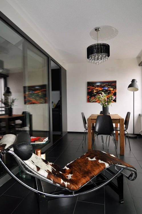 Blick auf Zürcher-Skyline, den Uetliberg und auf die Glarner Berge 5