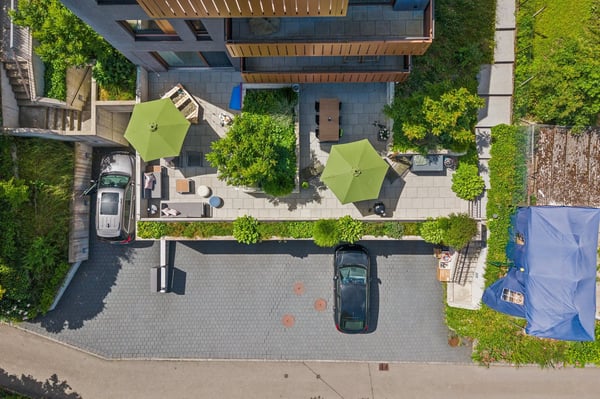 MODERNE 4.5-ZIMMER-TERRASSENWOHNUNG IM ERDGESCHOSS INKL. GARAGE & AUSSENPARKLPLATZ 2