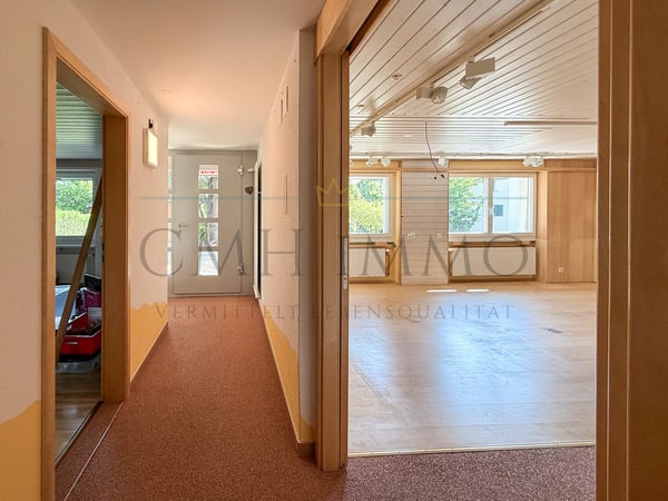7.5-Zimmer-Einfamilienhaus mit Solaranlage, Einliegerwohnung und traumhaften Garten 5