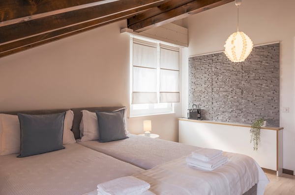 Furnished Service Apartments with view on Lake Geneva and in between vineyards 22