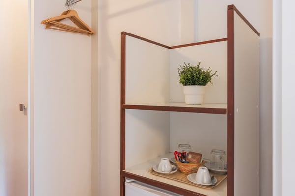 Furnished Service Apartments with view on Lake Geneva and in between vineyards 24