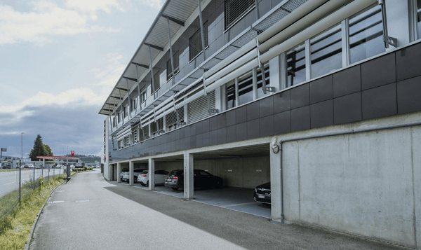 Gewerbegebäude mit vielseitigen Nutzungsmöglichkeiten in Huttwil 3