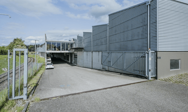 Gewerbegebäude mit vielseitigen Nutzungsmöglichkeiten in Huttwil 7
