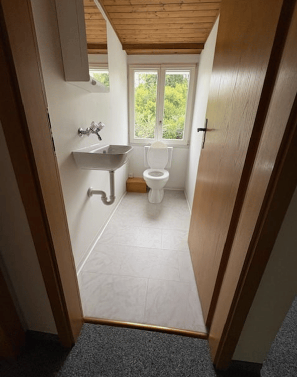 Charmante 1.5-Zimmer-Wohnung mit grosser Terrasse und Einzelgarage in Winkeln 12