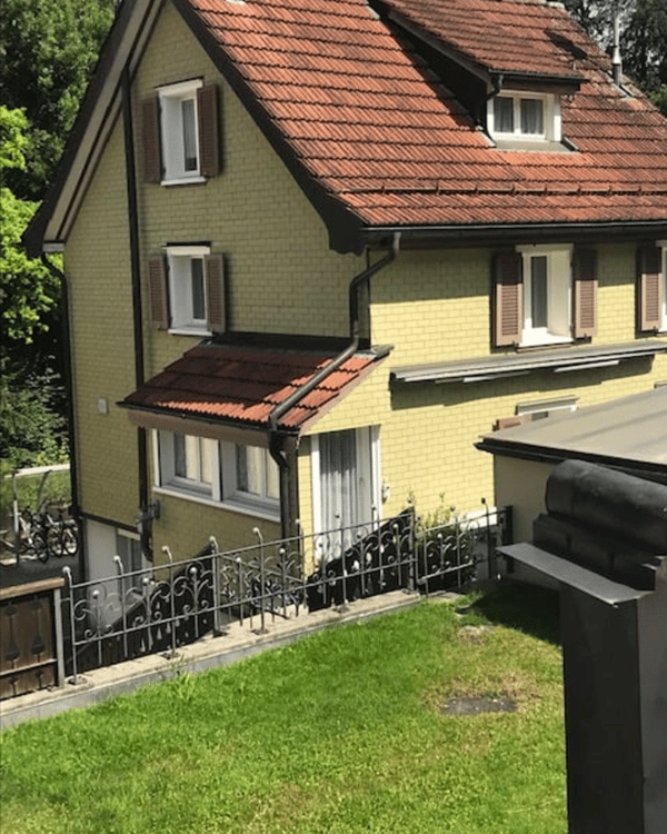 Charmante 1.5-Zimmer-Wohnung mit grosser Terrasse und Einzelgarage in Winkeln 18