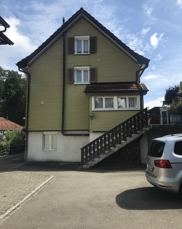 Charmante 1.5-Zimmer-Wohnung mit grosser Terrasse und Einzelgarage in Winkeln 17