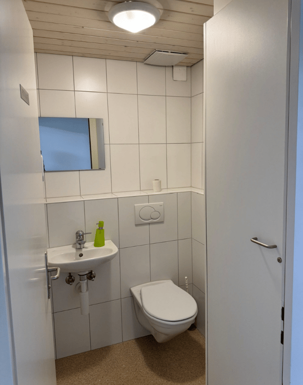 Moderne Büro- oder Praxisräume in Münsingen – zentral, hell und vielseitig nutzbar 8