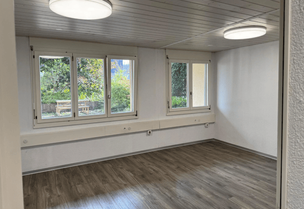 Moderne Büro- oder Praxisräume in Münsingen – zentral, hell und vielseitig nutzbar 2