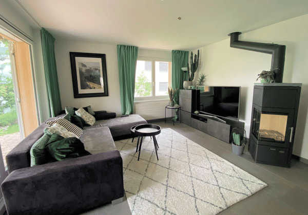 Charmantes 1.5-Zimmer-Einfamilienhaus mit Aussicht in Rebstein 4