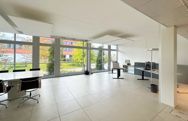 Repräsentative Bürofläche an zentraler Lage im Gewerbegebiet in Hünenberg 8